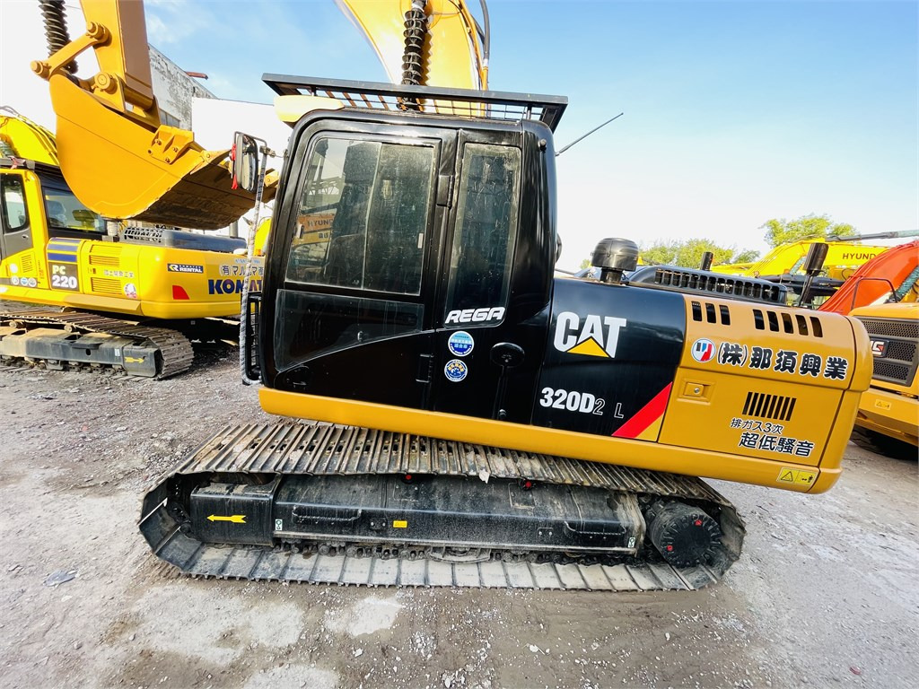 CAT 320D2 L - Ekskavator: gambar 5 CAT 320D2 L - Ekskavator: gambar 5