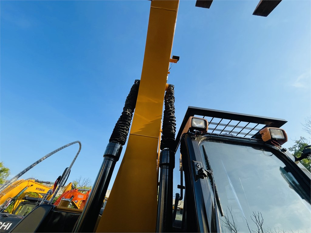 Ekskavator CAT 320D2 L: gambar 13