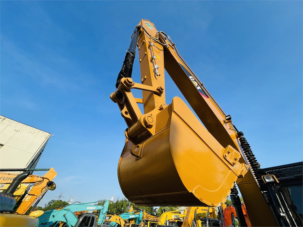 Ekskavator CAT 320D2 L: gambar 14