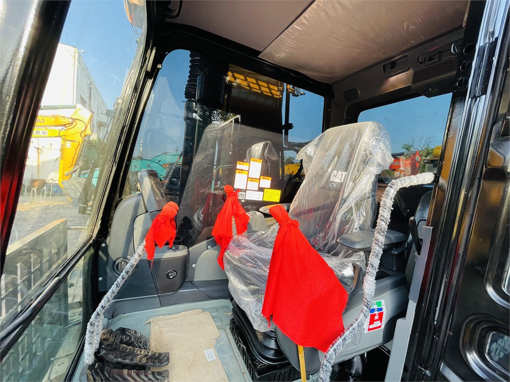 Ekskavator CAT 320D2 L: gambar 18