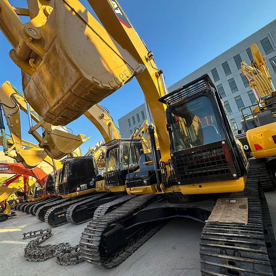 CAT 323 D L - Ekskavator perayap: gambar 3 CAT 323 D L - Ekskavator perayap: gambar 3