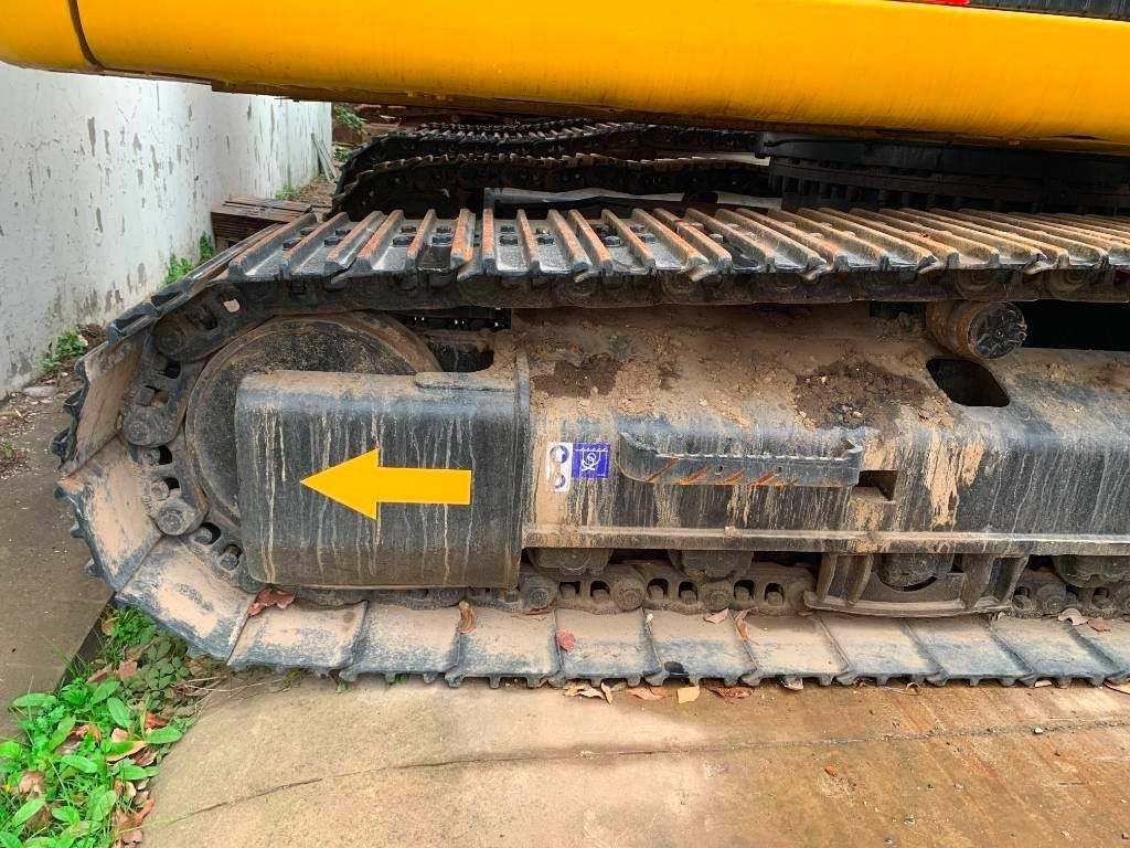 CAT 323 D L - Ekskavator perayap: gambar 4 CAT 323 D L - Ekskavator perayap: gambar 4