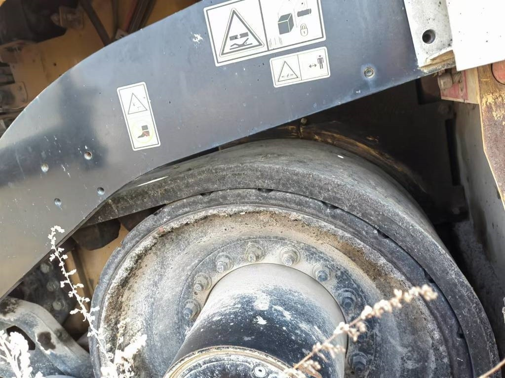 CAT AP655F - Paver aspal: gambar 3 CAT AP655F - Paver aspal: gambar 3