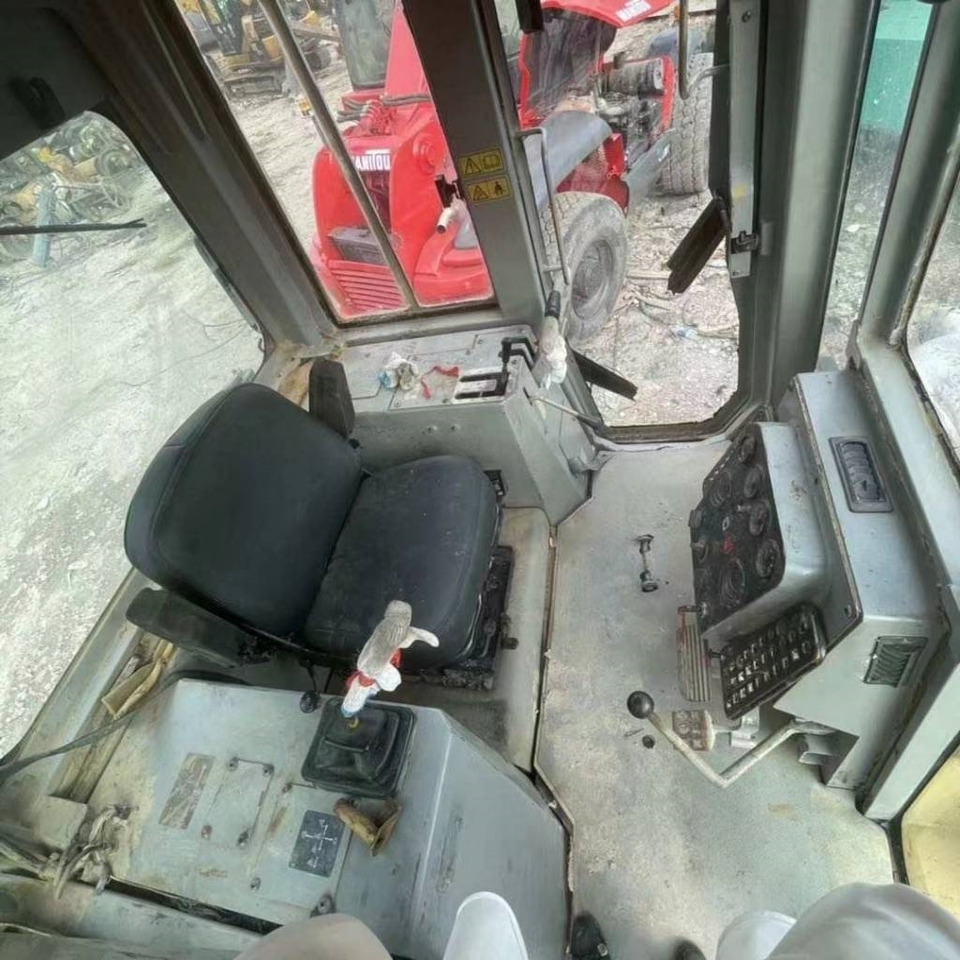 CAT D 6 G - Bulldozer: gambar 4 CAT D 6 G - Bulldozer: gambar 4