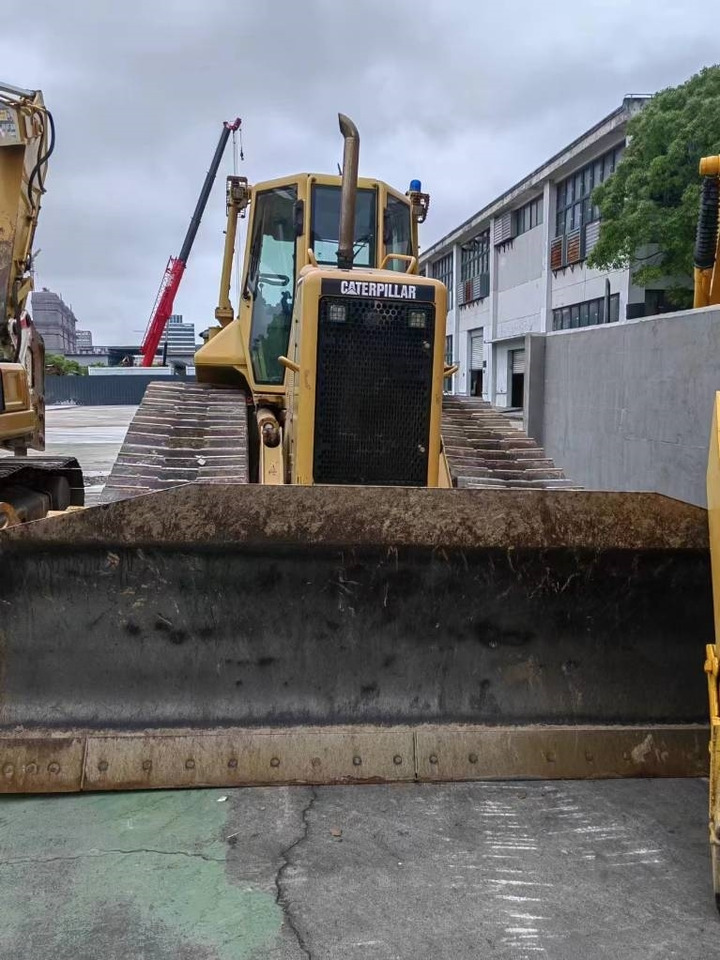 CAT D5N - Bulldozer: gambar 2 CAT D5N - Bulldozer: gambar 2