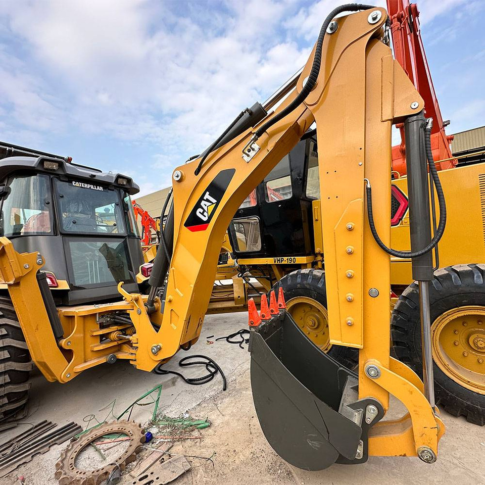 CATERPILLAR 420F - Backhoe loader: gambar 1 CATERPILLAR 420F - Backhoe loader: gambar 1