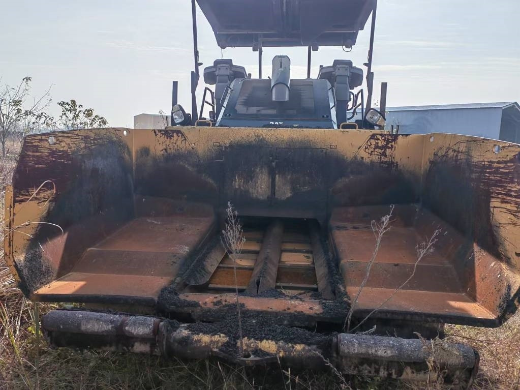 CATERPILLAR AP655F - Paver aspal: gambar 2 CATERPILLAR AP655F - Paver aspal: gambar 2