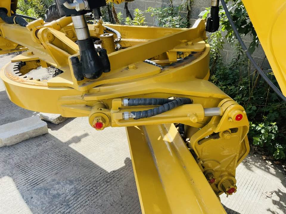 Caterpillar 140H Motor Grader - Grader: gambar 3 Caterpillar 140H Motor Grader - Grader: gambar 3