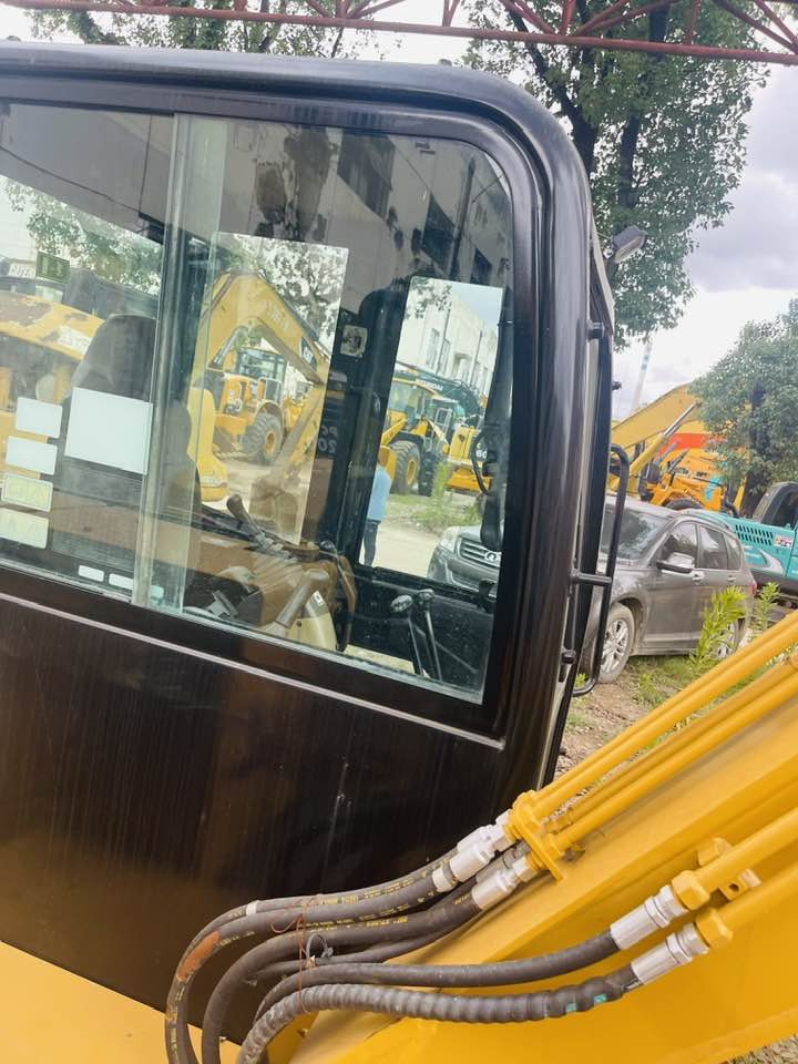 Caterpillar 305.5 E2 CR - Ekskavator mini: gambar 4 Caterpillar 305.5 E2 CR - Ekskavator mini: gambar 4