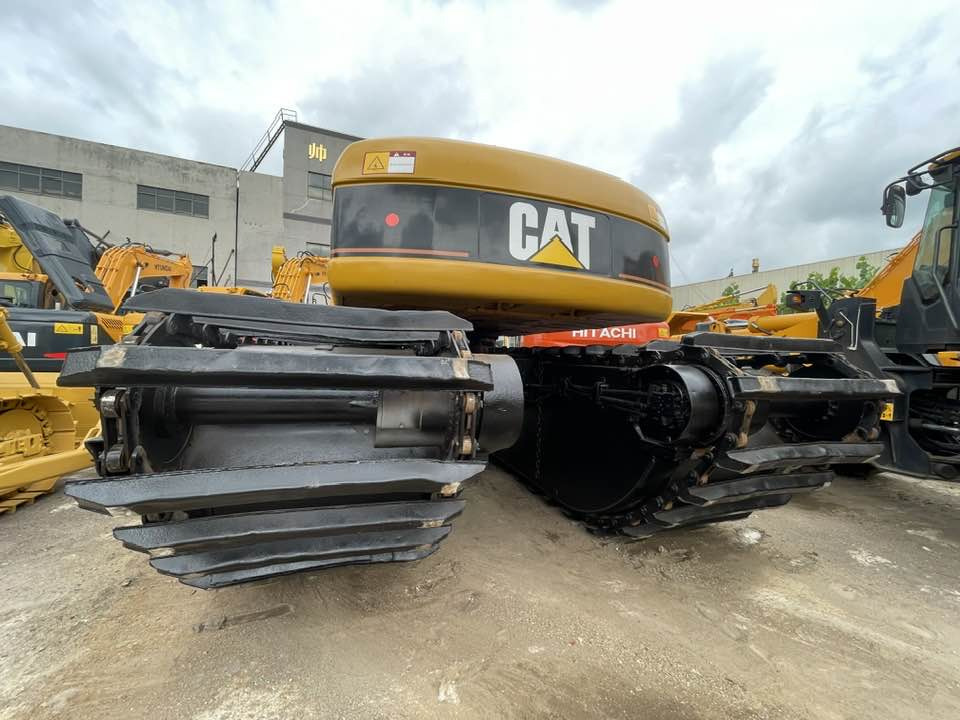 Caterpillar 320CL - Ekskavator: gambar 4 Caterpillar 320CL - Ekskavator: gambar 4