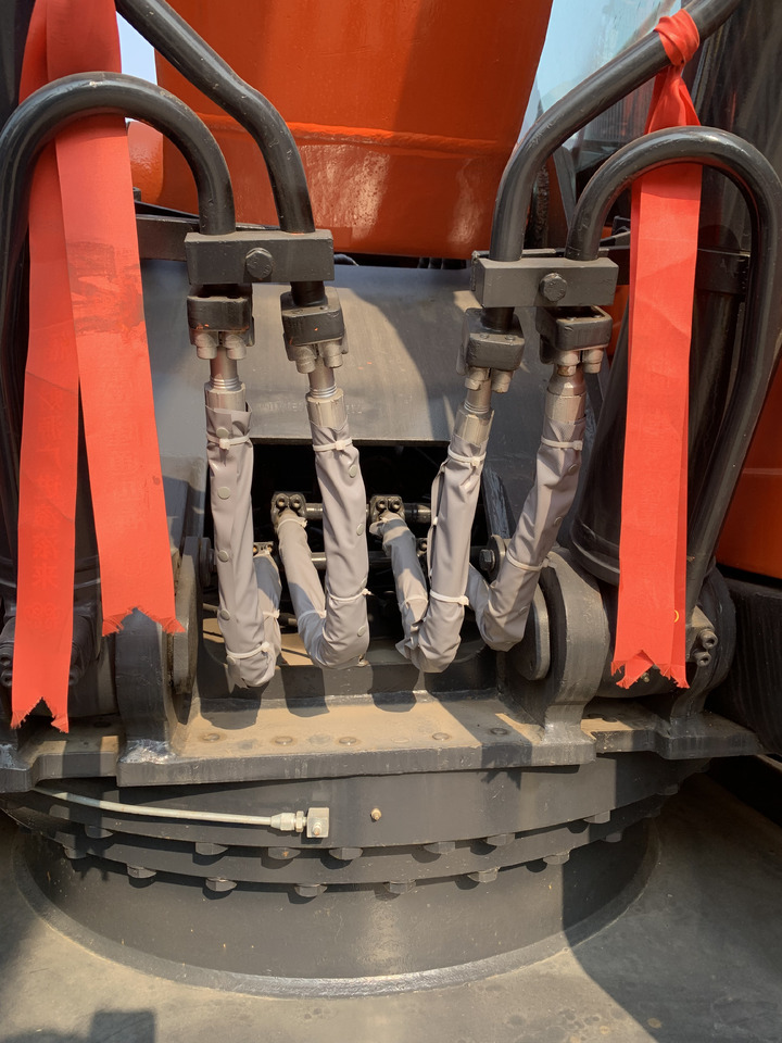 DOOSAN DX300LC-9C - Ekskavator roda: gambar 5 DOOSAN DX300LC-9C - Ekskavator roda: gambar 5