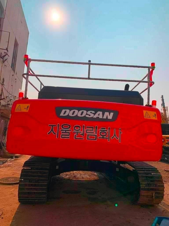 Doosan DX 340 LCA - Ekskavator perayap: gambar 4 Doosan DX 340 LCA - Ekskavator perayap: gambar 4