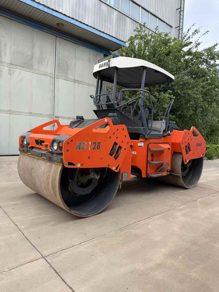 HAMM HD128 - Roller jalan: gambar 2 HAMM HD128 - Roller jalan: gambar 2