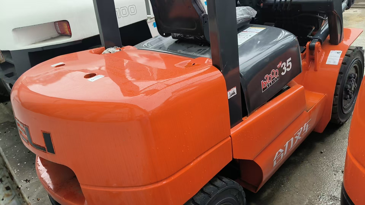 HELI 35 - Forklift: gambar 4 HELI 35 - Forklift: gambar 4