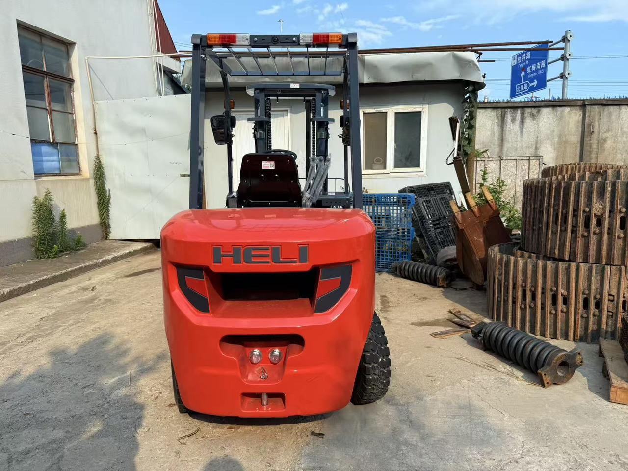 Heli CPC35 - Forklift diesel: gambar 2 Heli CPC35 - Forklift diesel: gambar 2