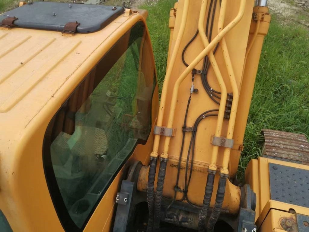 Hyundai 350L VS - Ekskavator perayap: gambar 3 Hyundai 350L VS - Ekskavator perayap: gambar 3
