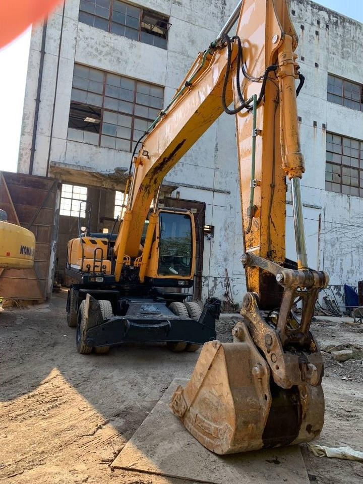 Hyundai R210W-9 - Ekskavator roda: gambar 2 Hyundai R210W-9 - Ekskavator roda: gambar 2