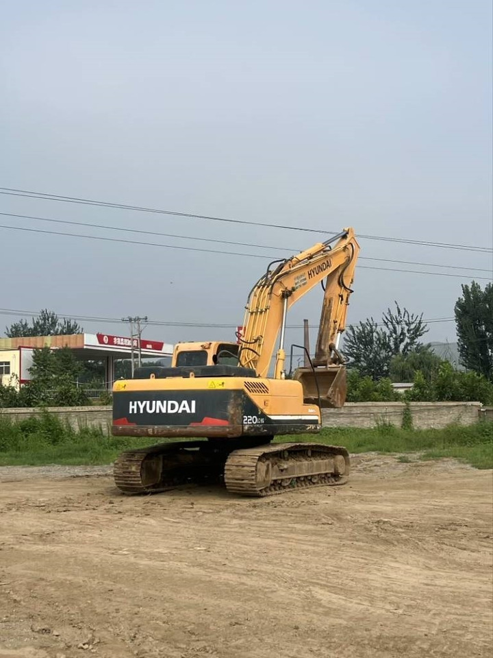 Hyundai R220-9S - Ekskavator perayap: gambar 4 Hyundai R220-9S - Ekskavator perayap: gambar 4