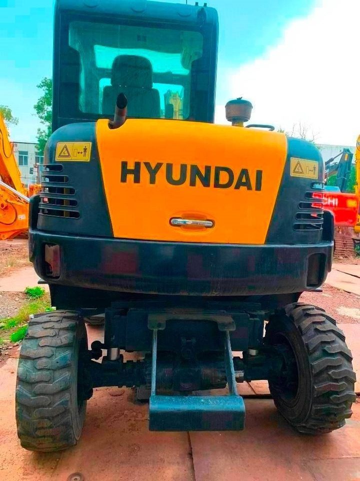 Hyundai Robex 60 W-7 - Ekskavator roda: gambar 5 Hyundai Robex 60 W-7 - Ekskavator roda: gambar 5