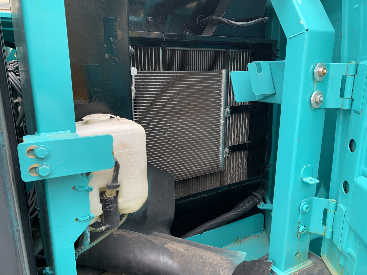 KOBELCO sk75-8 - Ekskavator mini: gambar 5 KOBELCO sk75-8 - Ekskavator mini: gambar 5