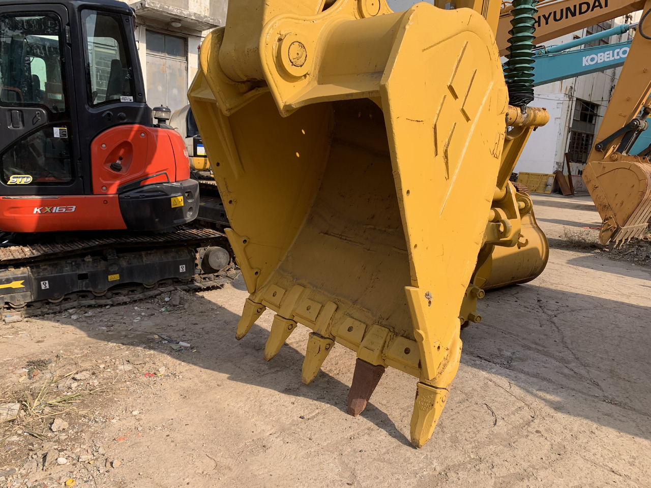 KOMATSU PC450 - Ekskavator perayap: gambar 5 KOMATSU PC450 - Ekskavator perayap: gambar 5