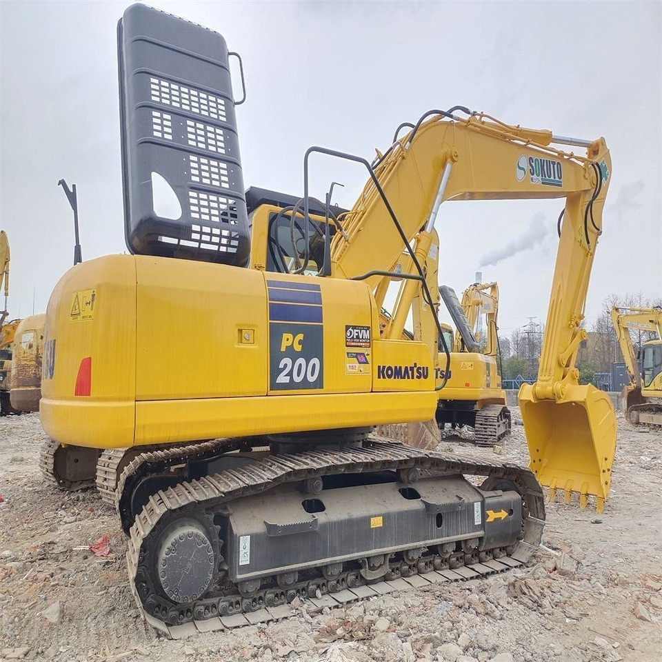 Komatsu PC 200 - Ekskavator perayap: gambar 2 Komatsu PC 200 - Ekskavator perayap: gambar 2