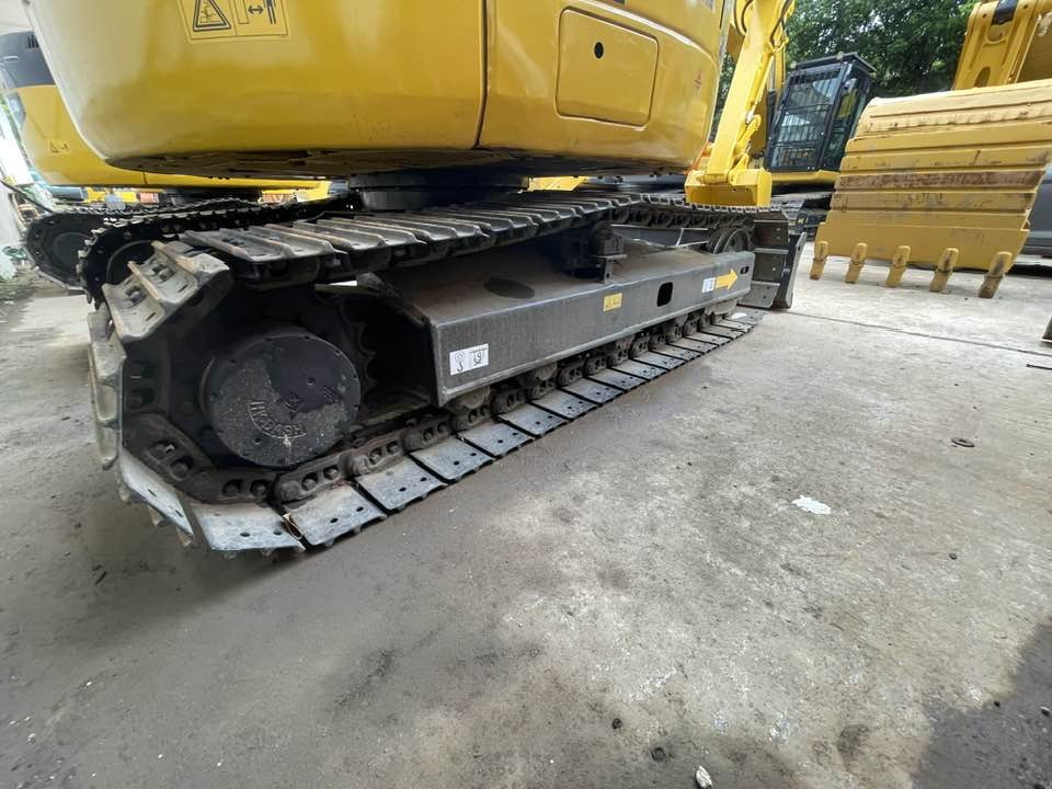 Ekskavator mini Komatsu PC78MR-6: gambar 11