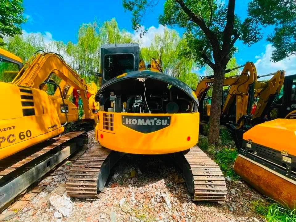 Komatsu PC78US-11 - Ekskavator mini: gambar 5 Komatsu PC78US-11 - Ekskavator mini: gambar 5