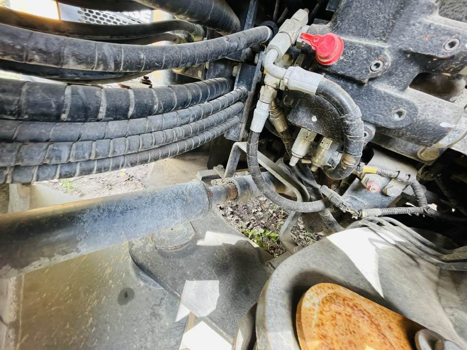 Komatsu WA380-8 - Wheel loader: gambar 4 Komatsu WA380-8 - Wheel loader: gambar 4