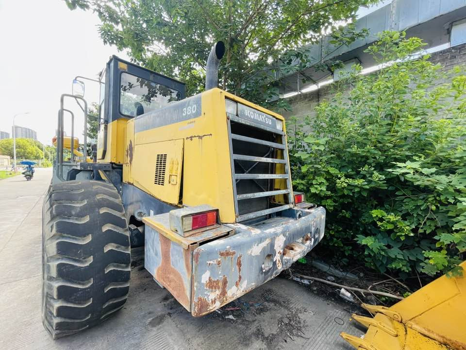 Komatsu WA380-8 - Wheel loader: gambar 3 Komatsu WA380-8 - Wheel loader: gambar 3