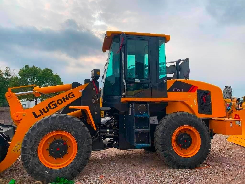 Liugong 835 H - Crawler loader: gambar 1 Liugong 835 H - Crawler loader: gambar 1