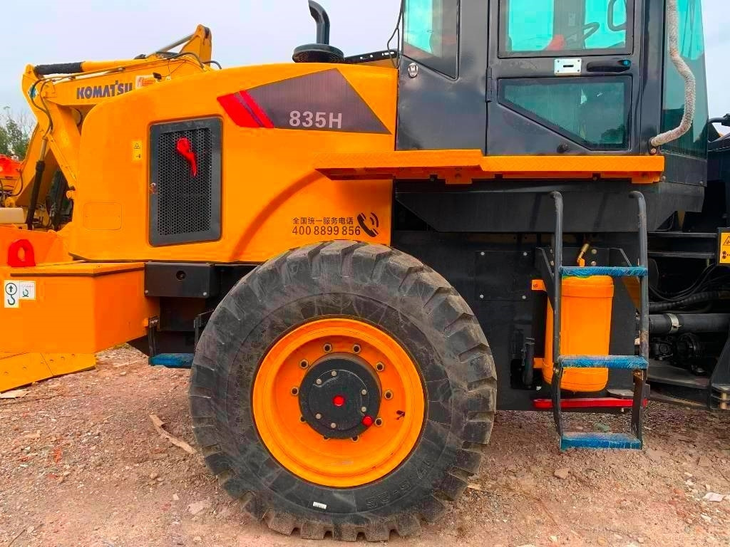 Liugong 835 H - Crawler loader: gambar 5 Liugong 835 H - Crawler loader: gambar 5