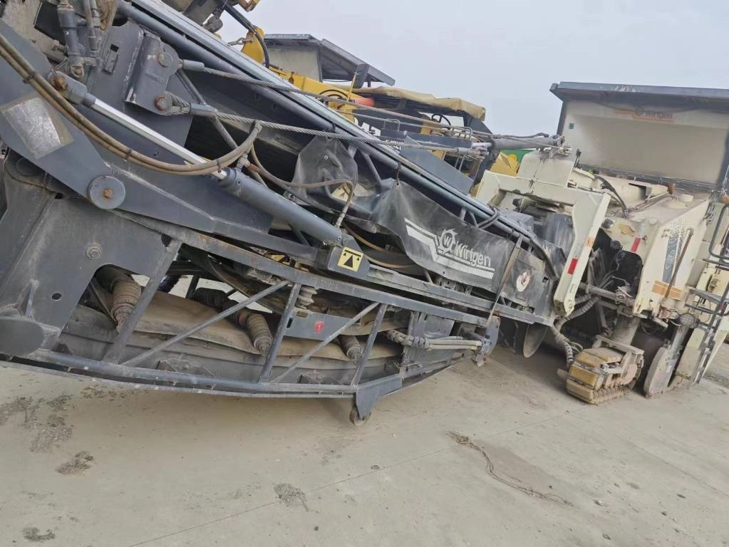 Wirtgen W2000 - Mesin penggilingan jalan: gambar 2 Wirtgen W2000 - Mesin penggilingan jalan: gambar 2