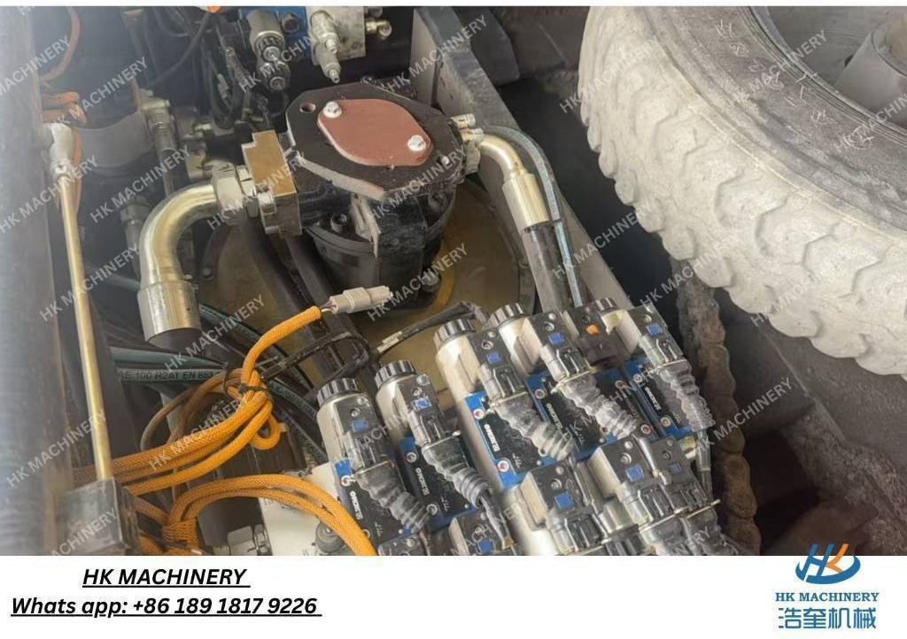 XCMG RP 453 L - Paver aspal: gambar 3 XCMG RP 453 L - Paver aspal: gambar 3