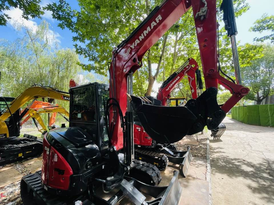 Yanmar ViO55 - Ekskavator mini: gambar 1 Yanmar ViO55 - Ekskavator mini: gambar 1
