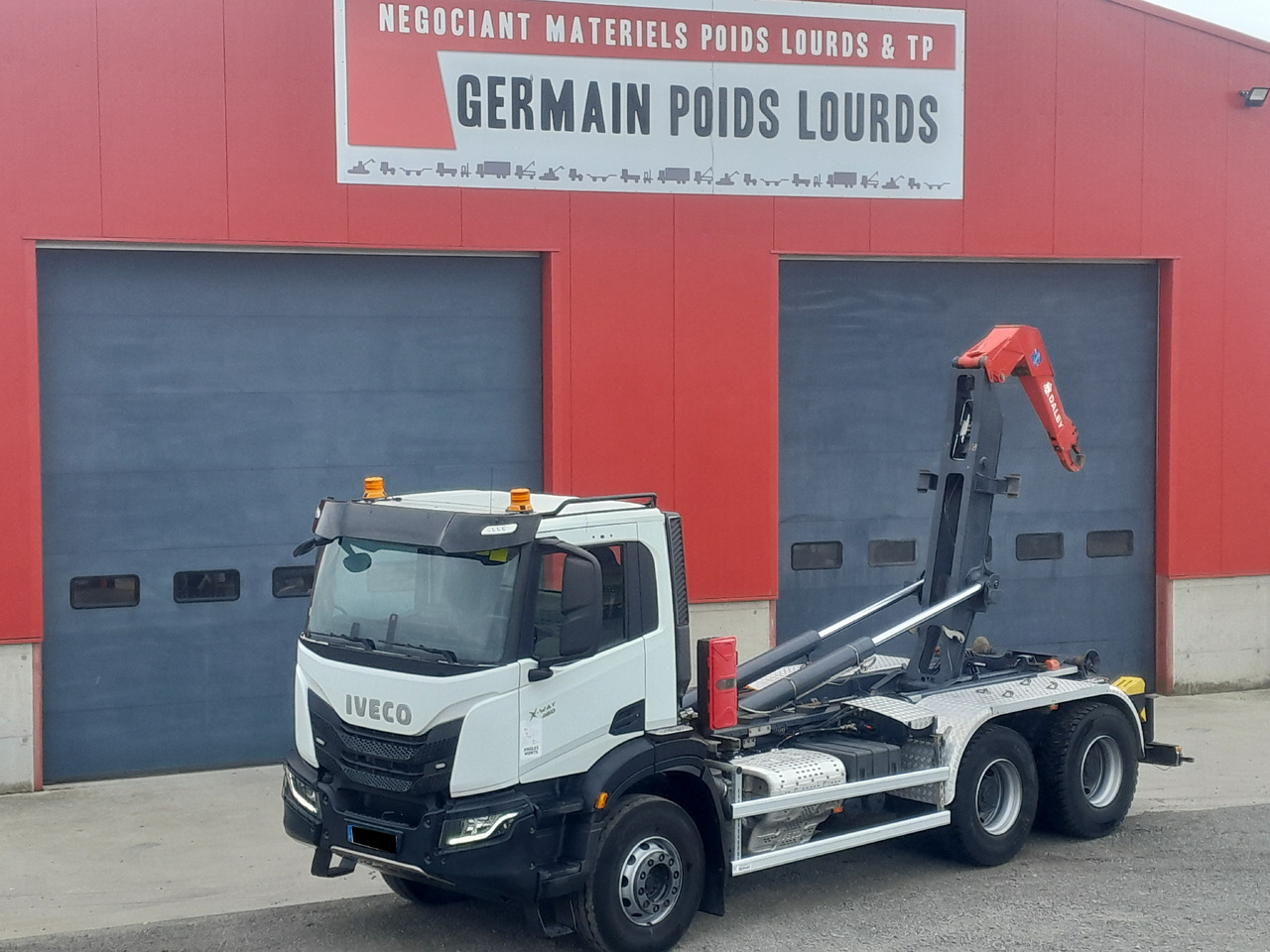 IVECO - Hook lift: gambar 1 IVECO - Hook lift: gambar 1