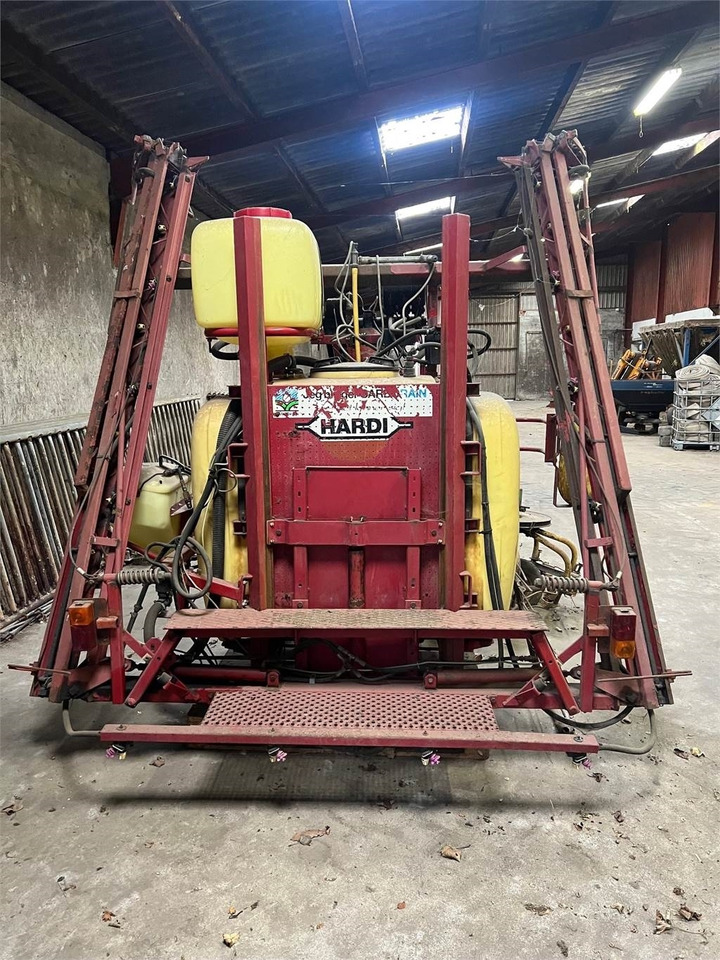 Hardi 800 L MED 12 BOM - Penyemprot traktor: gambar 2 Hardi 800 L MED 12 BOM - Penyemprot traktor: gambar 2
