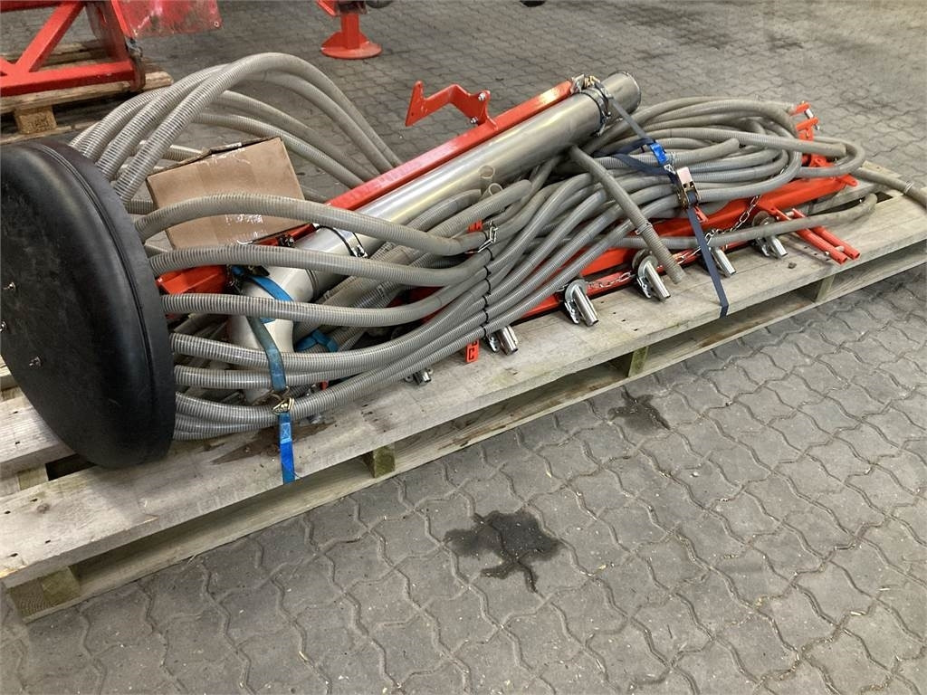 Kuhn TF FORDELERHOVE - Peralatan menabur: gambar 1 Kuhn TF FORDELERHOVE - Peralatan menabur: gambar 1