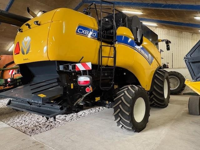 New Holland CX8.70 SLH - Pemanen gabungan: gambar 1 New Holland CX8.70 SLH - Pemanen gabungan: gambar 1