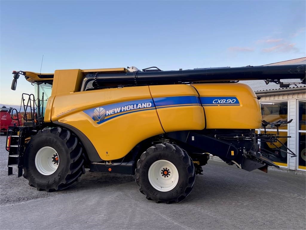 New Holland CX8.90 STAGE5 SLH - Pemanen gabungan: gambar 4 New Holland CX8.90 STAGE5 SLH - Pemanen gabungan: gambar 4