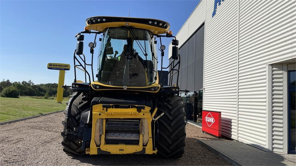 Leasing New Holland FR650 T4B New Holland FR650 T4B: gambar 6 Leasing New Holland FR650 T4B New Holland FR650 T4B: gambar 6