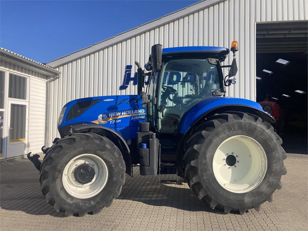 New Holland T7.225 AC MY 18 - Traktor: gambar 1 New Holland T7.225 AC MY 18 - Traktor: gambar 1