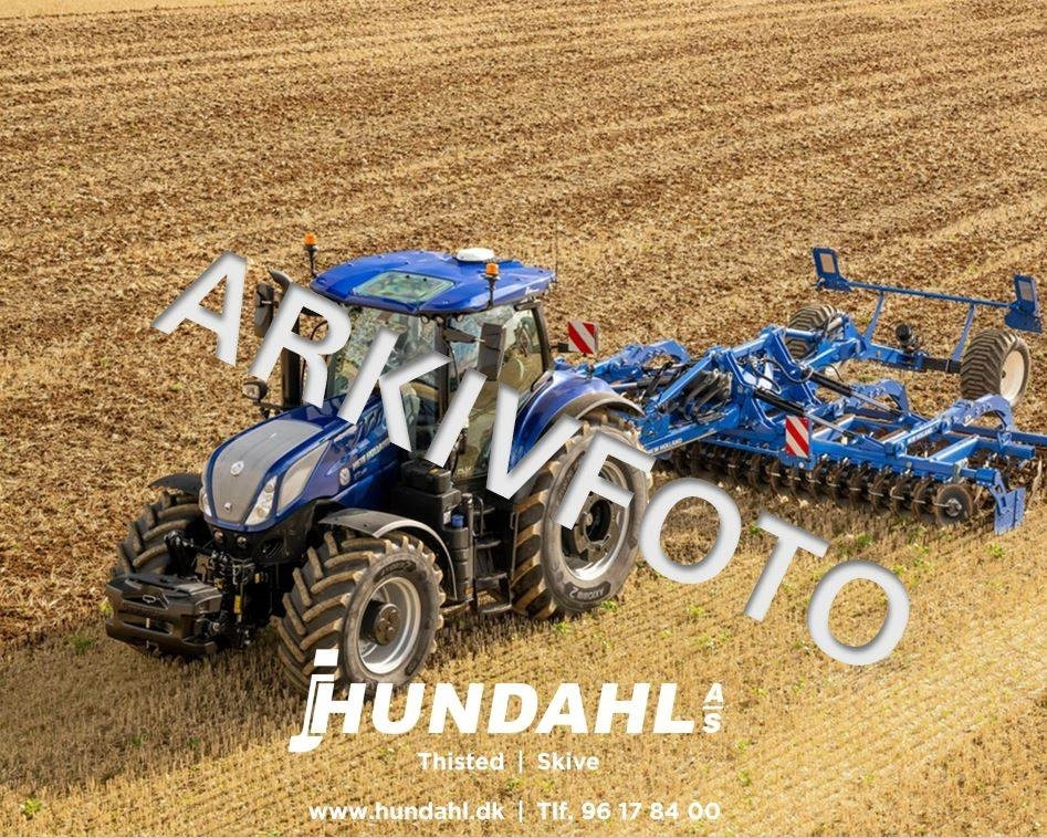 New Holland T7.230 AC NEW G. - Traktor: gambar 1 New Holland T7.230 AC NEW G. - Traktor: gambar 1