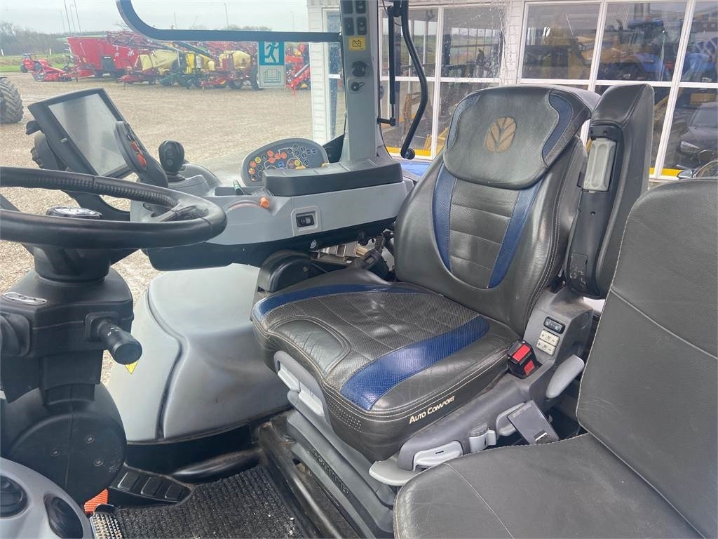 New Holland T7.315 AC  - Traktor: gambar 5 New Holland T7.315 AC  - Traktor: gambar 5