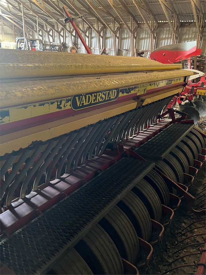 Vaderstad RAPID 400S - Menggabungkan bor benih: gambar 4 Vaderstad RAPID 400S - Menggabungkan bor benih: gambar 4