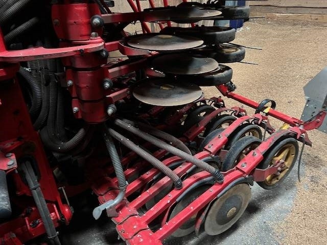 Vaderstad SPIRIT ST600S XL - Menggabungkan bor benih: gambar 3 Vaderstad SPIRIT ST600S XL - Menggabungkan bor benih: gambar 3