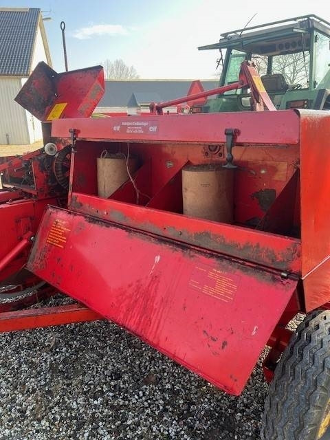 Welger AP61 PRESSER - Baler persegi: gambar 4 Welger AP61 PRESSER - Baler persegi: gambar 4