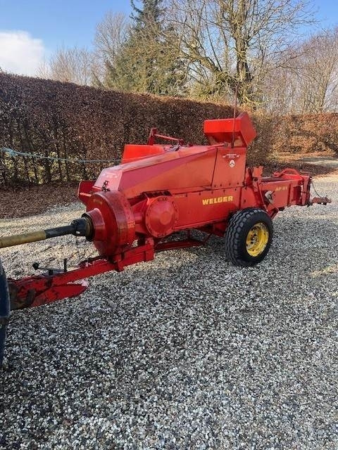Welger AP61 PRESSER - Baler persegi: gambar 1 Welger AP61 PRESSER - Baler persegi: gambar 1