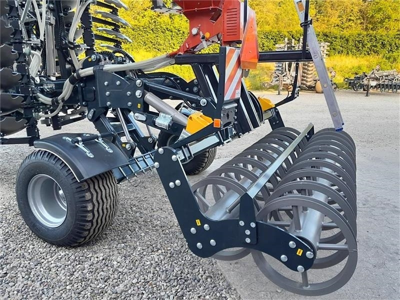 Agro - TOM 6 Meter discharve HD model med frø udstyr - Garu cakram: gambar 5 Agro - TOM 6 Meter discharve HD model med frø udstyr - Garu cakram: gambar 5