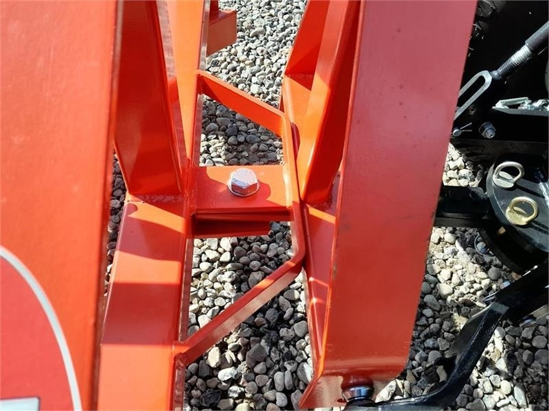 - - - BOXER AGRI - Mesin pengolahan tanah: gambar 5 - - - BOXER AGRI - Mesin pengolahan tanah: gambar 5